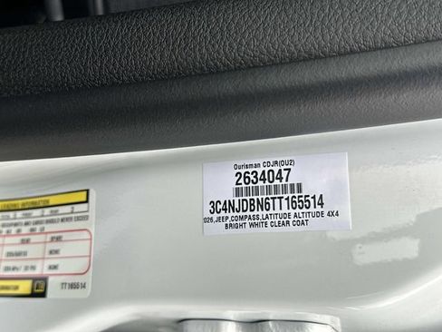 New 2026 Jeep Compass Latitude w/ Sun and Sound Group AWD/4WD image 16