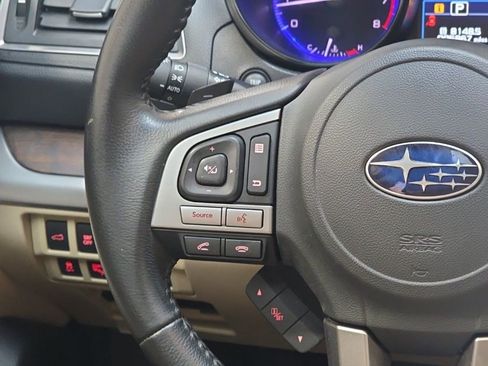 Used 2017 Subaru Outback 2.5i Limited image 17