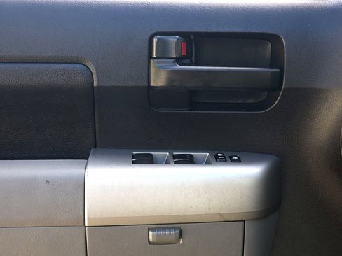 Used 2008 Toyota Tundra Base image 14