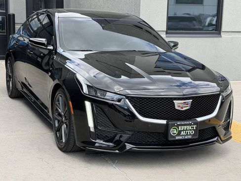 Used 2024 Cadillac CT5 Sport RWD image 7