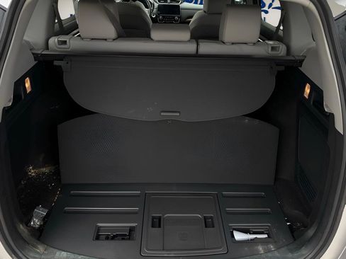 Used 2020 Honda CR-V Touring image 10