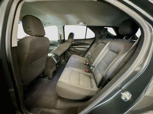 Used 2020 Chevrolet Equinox LT AWD/4WD image 29