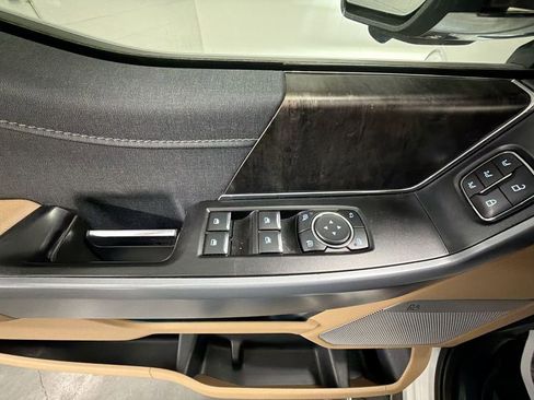 Used 2022 Ford F150 Lariat image 22