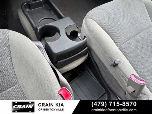 Used 2000 Ford Taurus SE FWD image 17