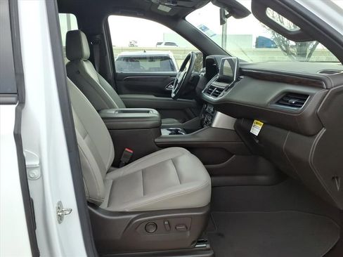 Used 2022 Chevrolet Tahoe Z71 image 16