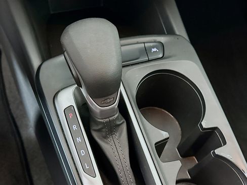 Used 2025 Chevrolet Trax LS image 24