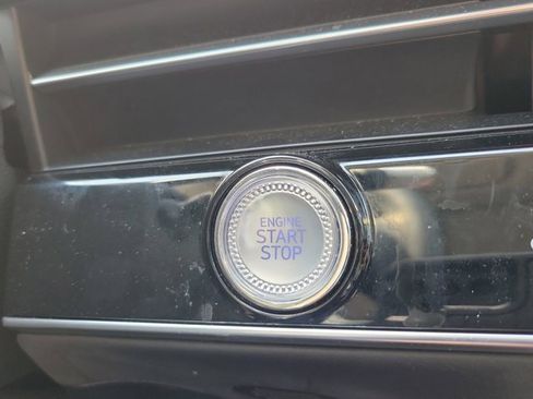 Used 2026 Genesis GV70 2.5T Select image 30