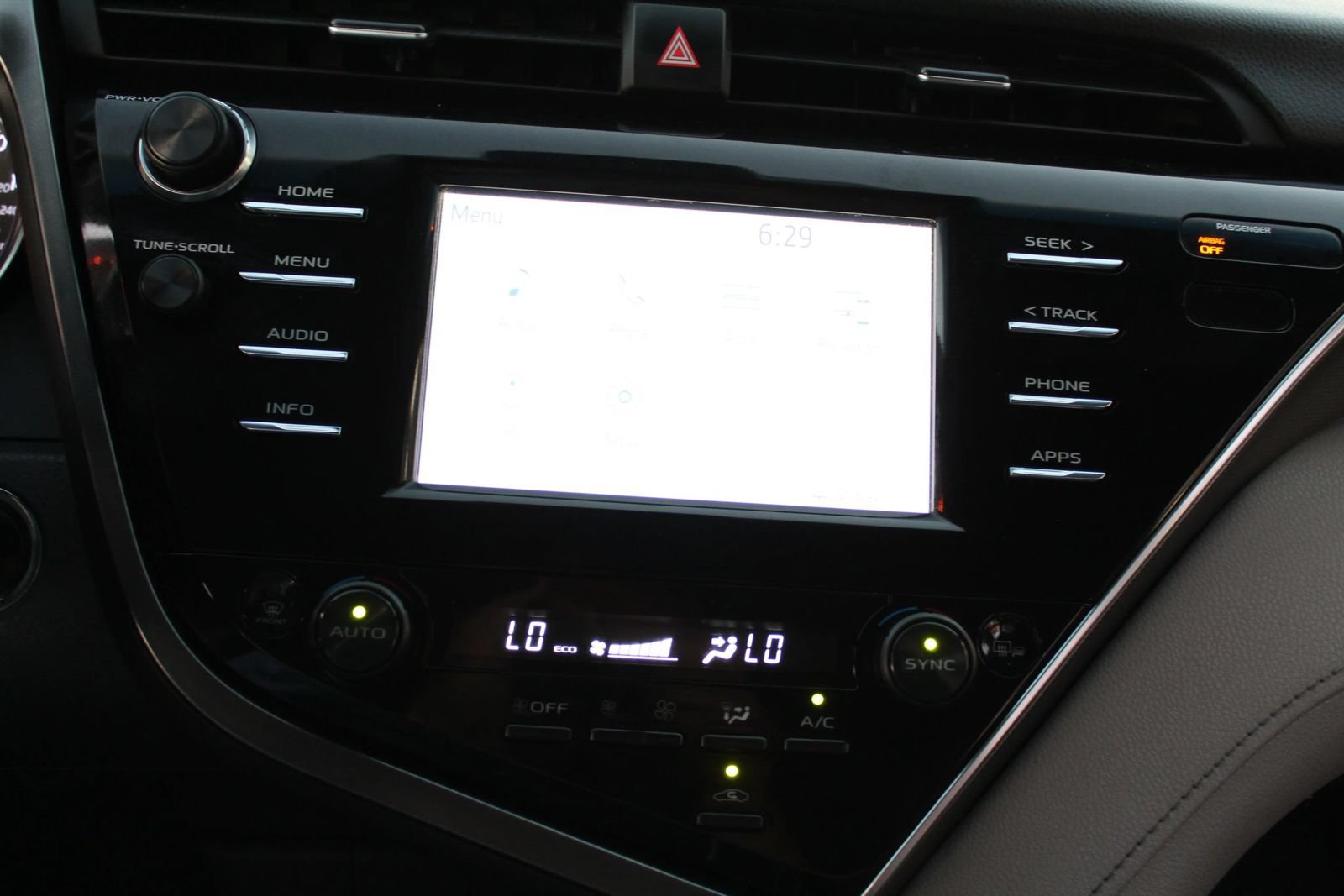 Used 2018 Toyota Camry XSE w/ Accessory Appearance Package FWD image 21