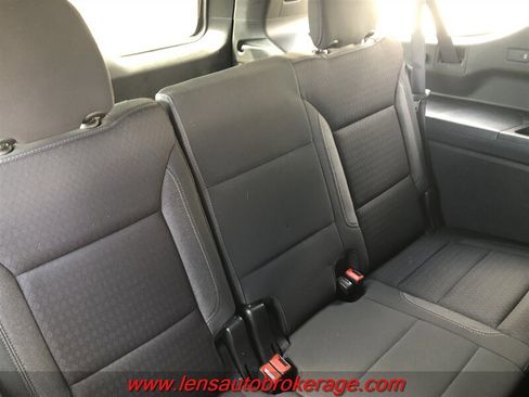 Used 2022 GMC Yukon XL SLE w/ Gmc Pro Safety Plus Package RWD image 23