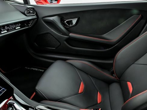 Used 2020 Lamborghini Huracan EVO AWD/4WD image 34