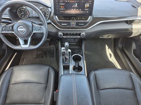 Used 2024 Nissan Altima 2.5 SR w/ SR Premium Package image 18