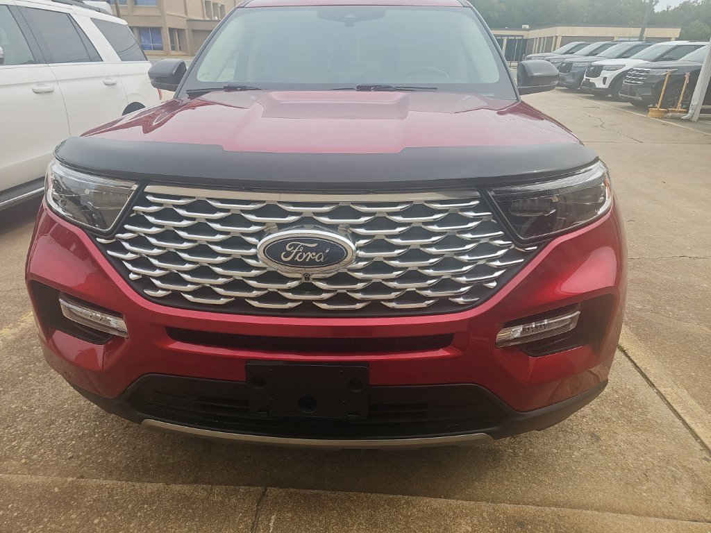 Used 2020 Ford Explorer Platinum w/ Premium Technology Package AWD/4WD image 4