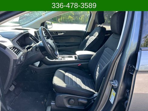 Used 2024 Ford Edge SE AWD/4WD image 9