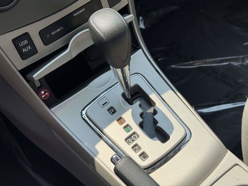 Used 2012 Toyota Corolla LE FWD image 24