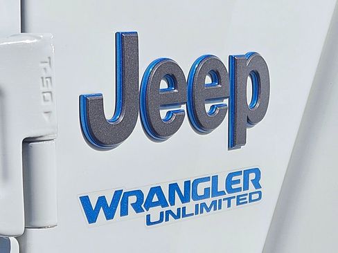 Used 2021 Jeep Wrangler Unlimited Rubicon 4xe w/ Cold Weather Group image 9