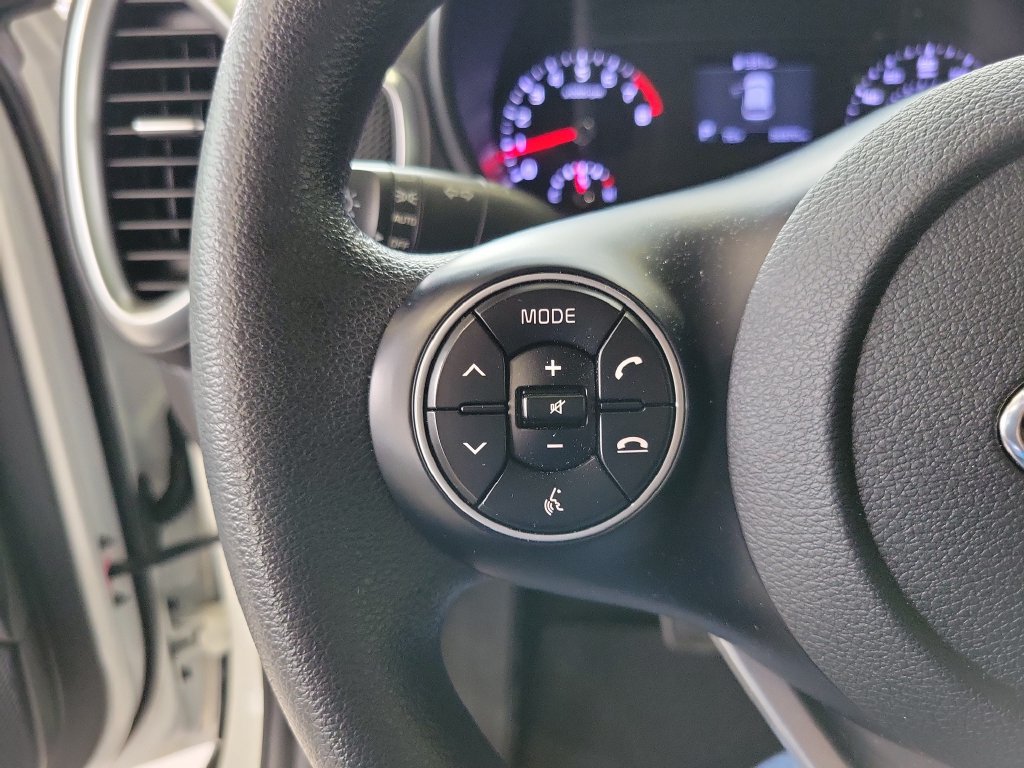 Used 2020 Kia Soul S FWD image 20