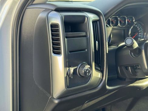 Used 2018 Chevrolet Silverado 1500 LT w/ All Star Edition image 10