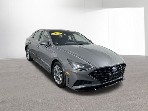 Used 2022 Hyundai Sonata SEL w/ Convenience Package image 12