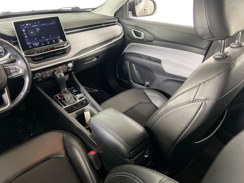 Used 2022 Jeep Compass Latitude w/ Convenience Group image 21