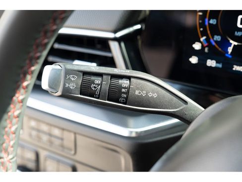 Used 2025 Chevrolet Suburban RST w/ Comfort Package image 21