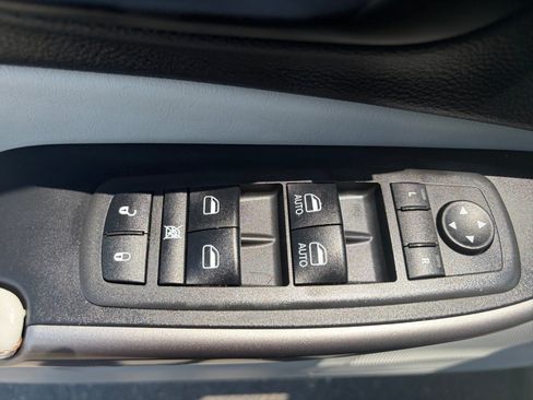 Used 2021 Jeep Cherokee Limited AWD/4WD image 14