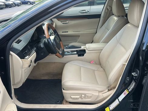 Used 2013 Lexus ES 300h w/ Luxury Pkg FWD image 7