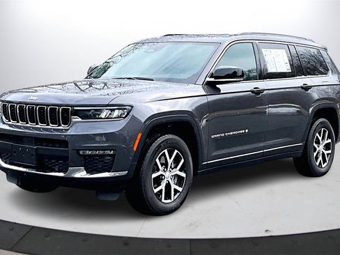 Certified 2024 Jeep Grand Cherokee L Limited w/ Luxury Tech Group II image 4
