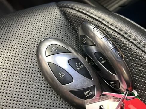 Used 2025 Hyundai Tucson Limited image 21