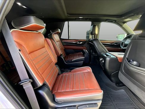 Used 2023 GMC Yukon Denali Ultimate AWD/4WD image 23