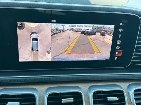 Used 2021 Mercedes-Benz GLE 350 4MATIC image 16