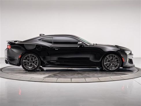 Used 2020 Chevrolet Camaro ZL1 image 6