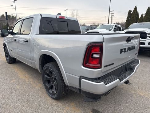 New 2026 RAM 1500 4x4 Crew Cab image 3