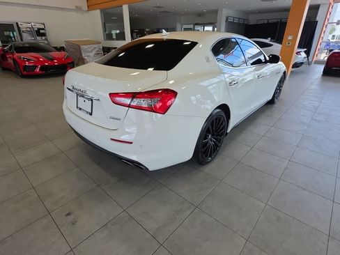 Used 2018 Maserati Ghibli S Q4 AWD/4WD image 8