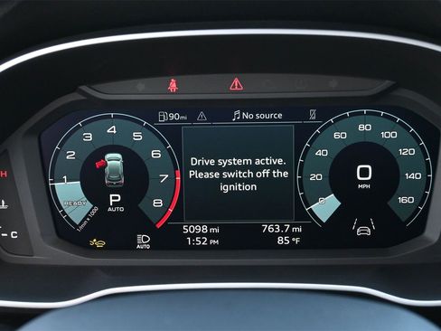 Certified 2025 Audi Q3 2.0T Premium Plus w/ Premium Plus Package image 9