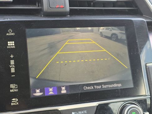 Used 2017 Honda Civic Touring image 22