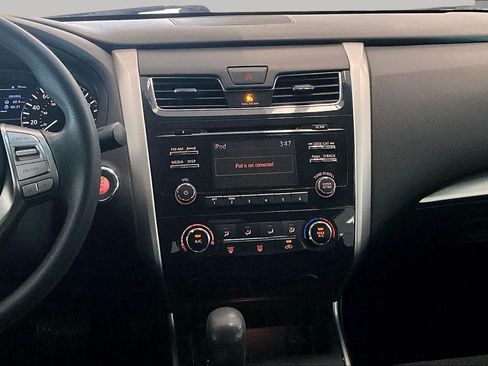 Used 2015 Nissan Altima 2.5 S w/ Power Driver Seat Package FWD image 6