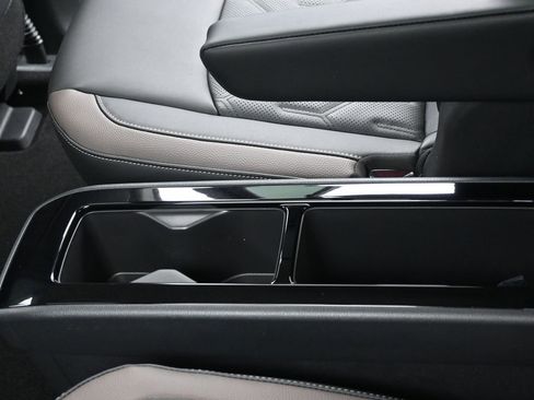 New 2026 Nissan Pathfinder Platinum image 23