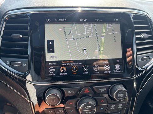 Used 2021 Jeep Grand Cherokee High Altitude AWD/4WD image 19