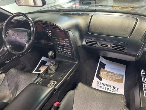 Used 1996 Chevrolet Corvette Convertible image 41