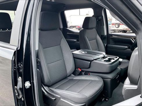 Used 2025 Chevrolet Silverado 1500 LT image 7