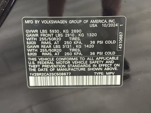 Used 2025 Volkswagen Atlas SEL AWD/4WD image 29