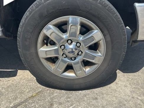 Used 2014 Ford F150 XLT w/ Equipment Group 302A Luxury AWD/4WD image 2