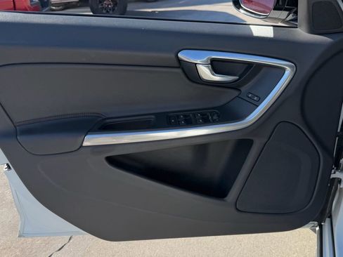 Used 2015 Volvo V60 T5 Cross Country w/ Protection Package image 13