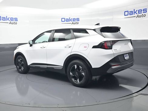 New 2026 Kia Sportage LX w/ LX Convenience Package AWD/4WD image 5