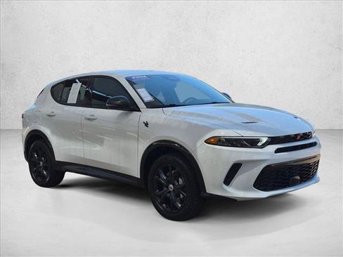 Used 2024 Dodge Hornet R/T w/ R/T Blacktop Package AWD/4WD image 3