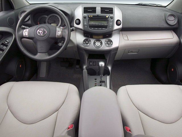 Used 2008 Toyota RAV4 Limited AWD/4WD image 4