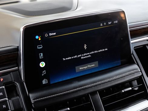 Used 2022 Chevrolet Suburban Premier image 30