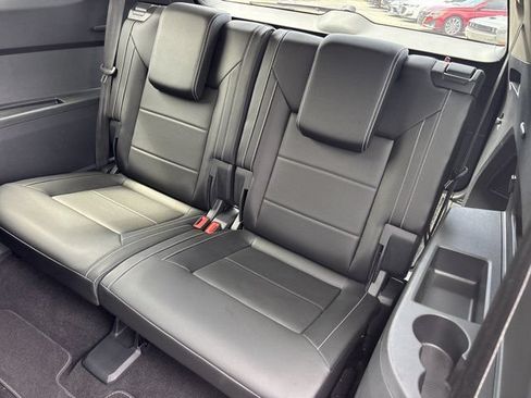 Used 2023 Volkswagen Atlas SE FWD image 15
