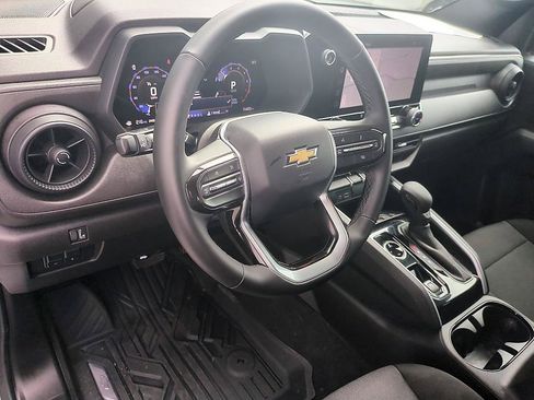 Used 2026 Chevrolet Colorado W/T w/ Advanced Trailering Package AWD/4WD image 15