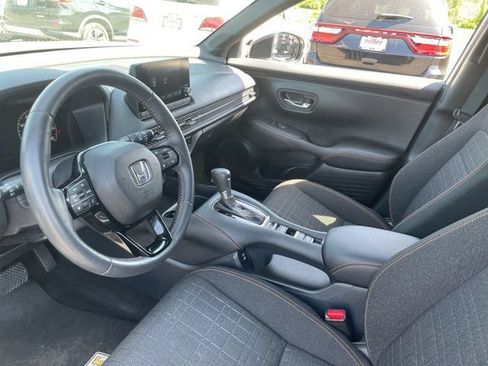 Used 2024 Honda HR-V Sport image 6
